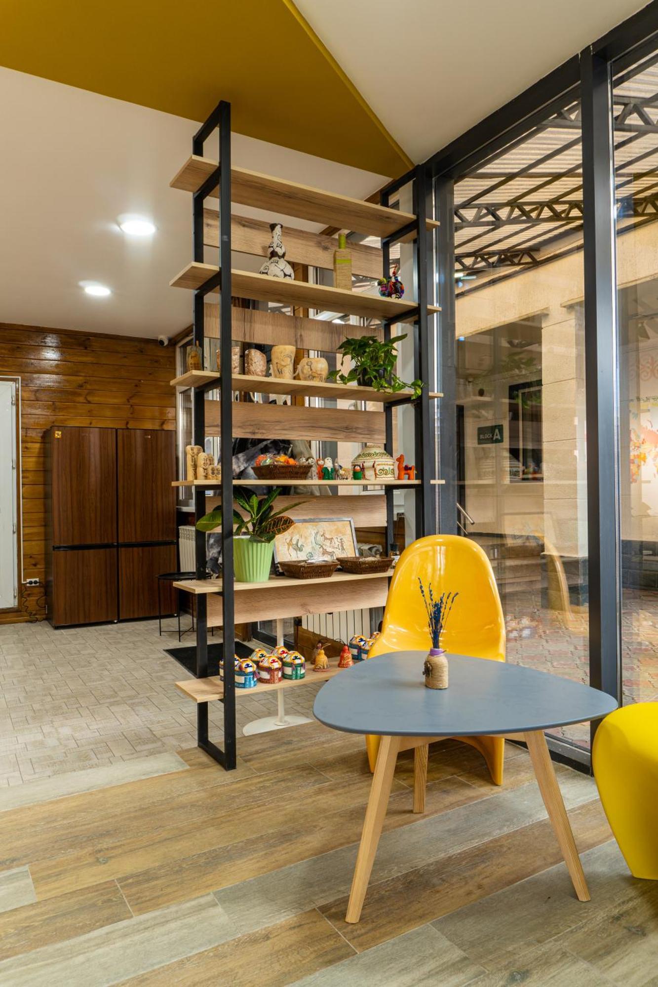 People Hostel & Coworking 비슈케크 외부 사진