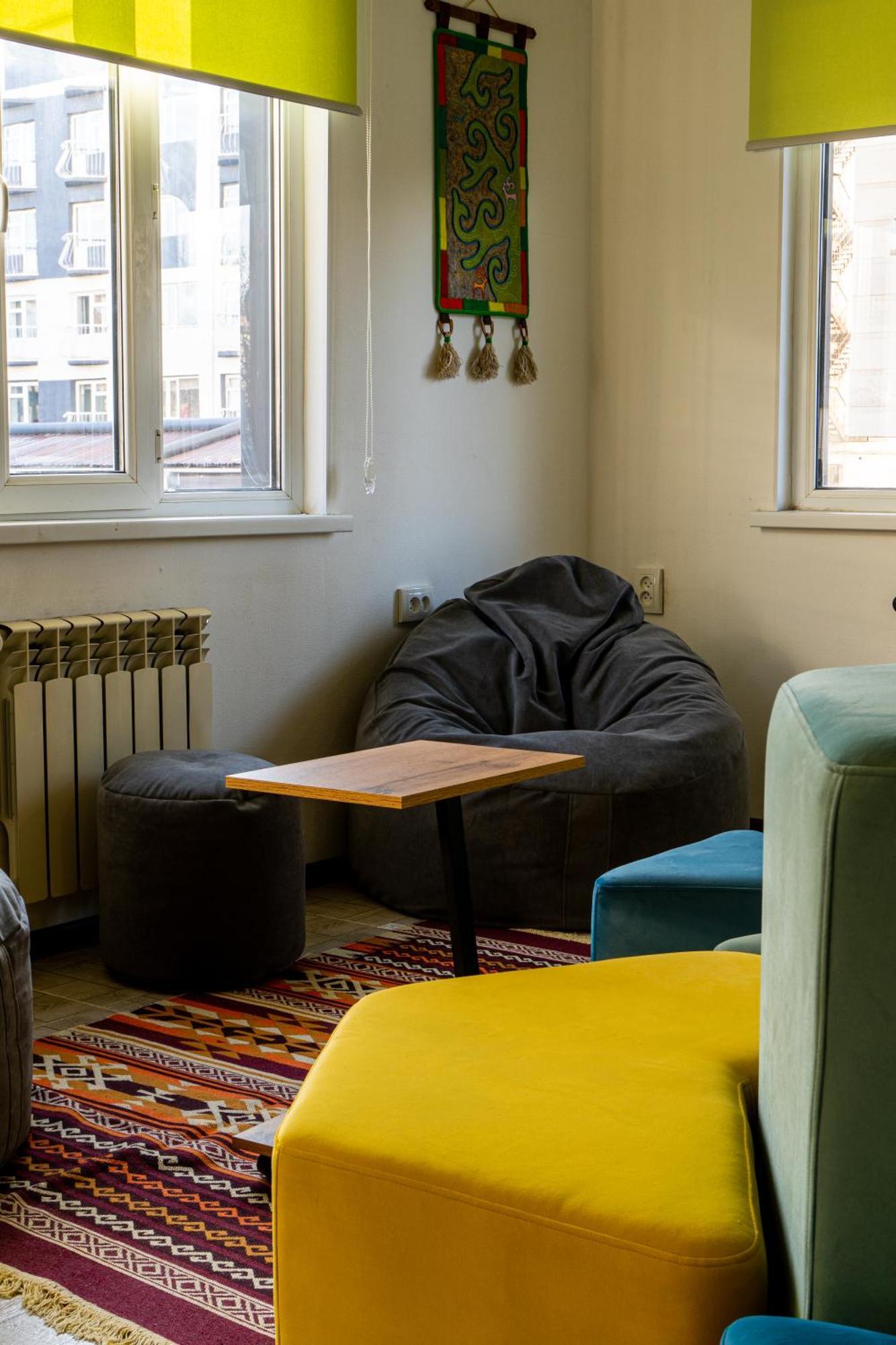 People Hostel & Coworking 비슈케크 외부 사진